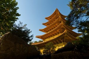 Golden-Temple-in-Korea-682x451