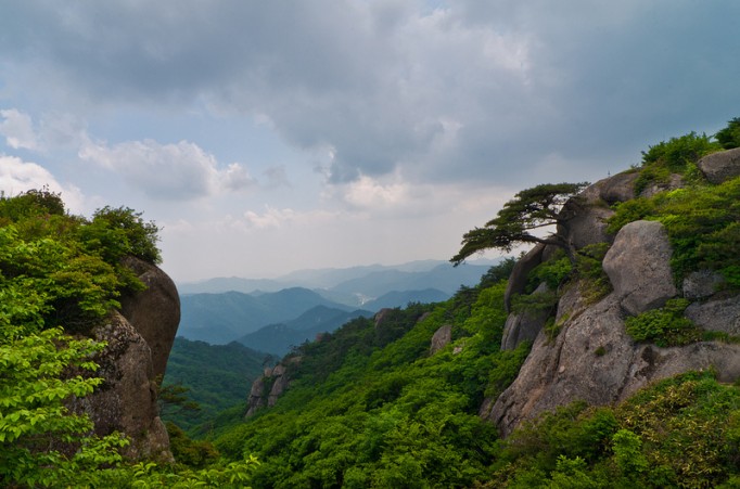 Mountain-Tops-of-Korea-682x451