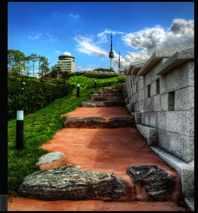 Namsan-Hill-682x735