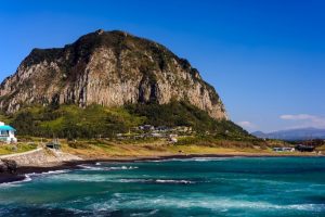 Sanbangsan-산방산-682x454