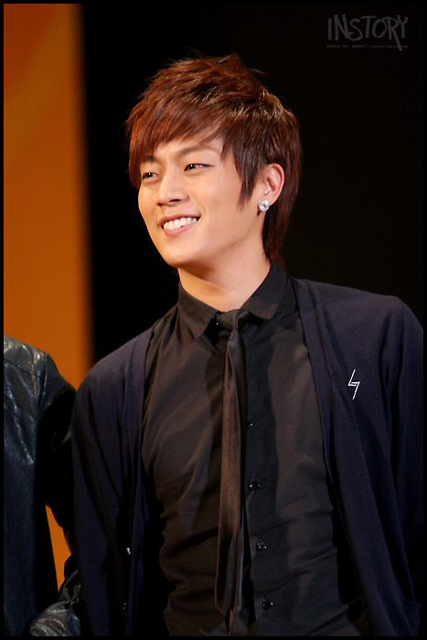 yoon doojoon / يون دوجون