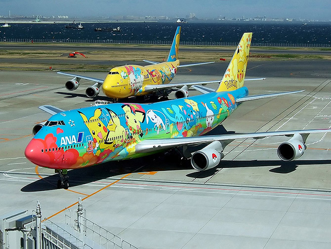 kawaii pikachu plane