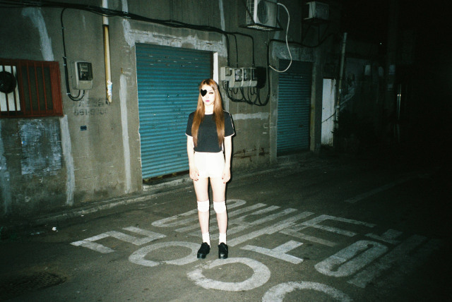 red-light-teaser-sulli-7