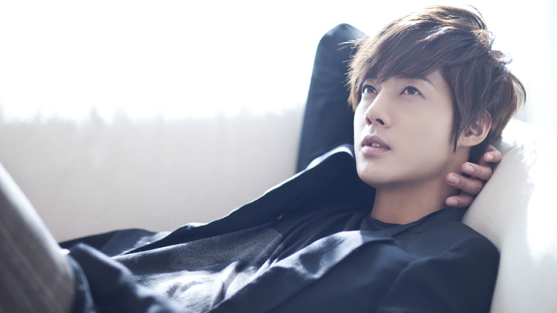 kim-hyun-joong-_-feat-800x450