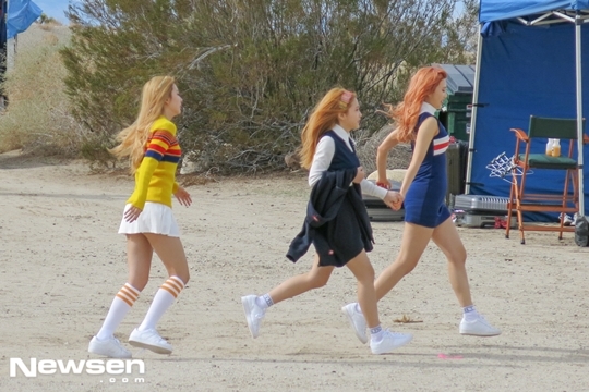 EXCLUSIVE: Girl group Red Velvet film their latest music video
