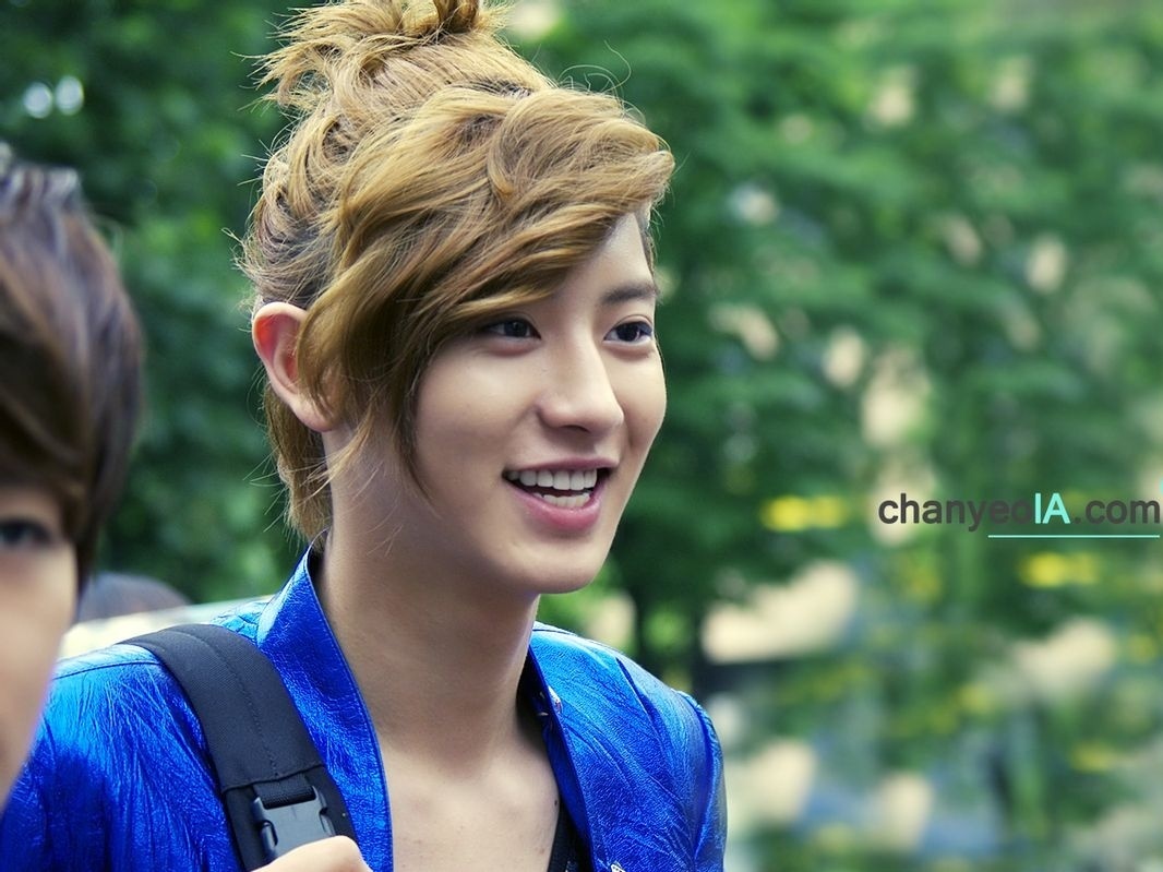 Chanyeol's Long Hair2