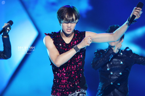 Kai's Highlighted Bangs