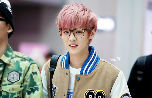 Luhan's Pink Hair1