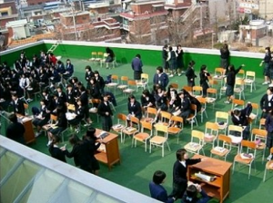 april-fools-korean-schools-14