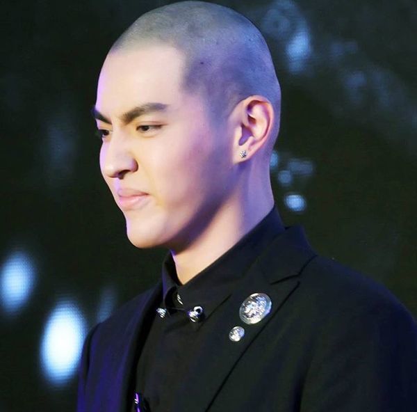 kris shaved head 1