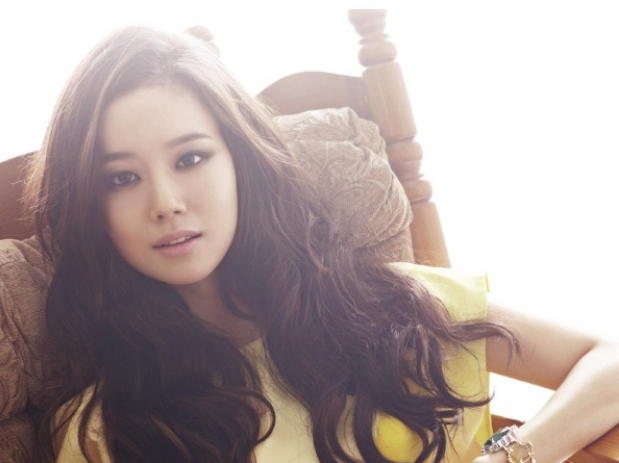 Moon-Chae-Won