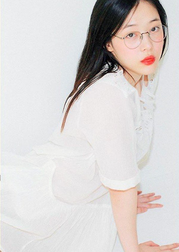 sulli-lolita1