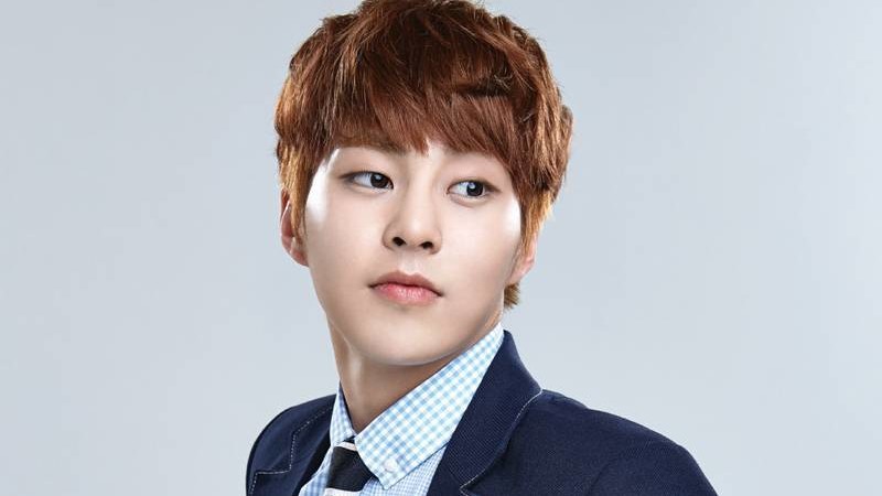 EXO-Xiumin-800x450