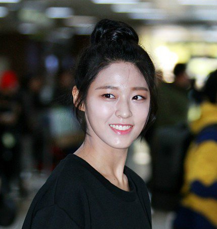 Seolhyun_1458784001_s1