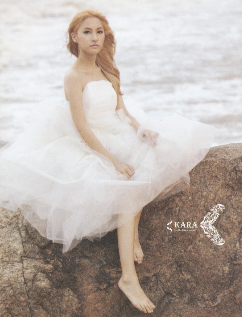 kara-gyuri-wedding-dress-blogningincom