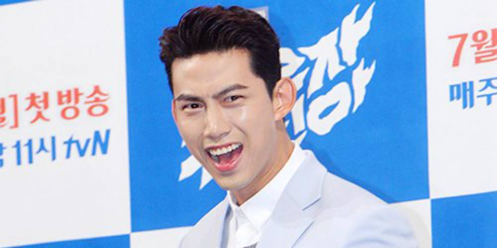 Taecyeon_1467393307_af_org