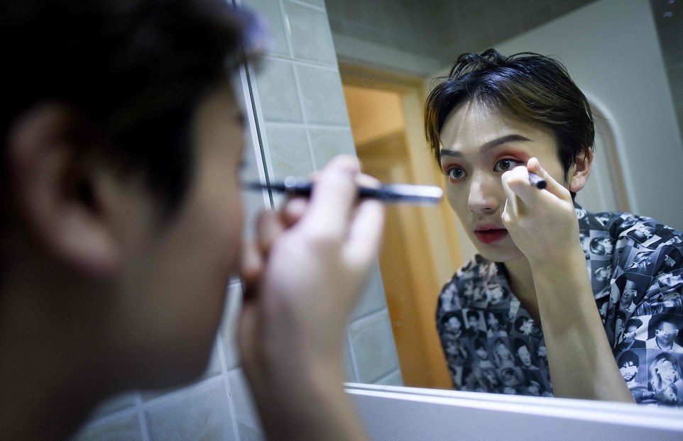 من المتوقع أن تتزوج جيسيكا من تايلر كوون السنة القادمة في هونغ كونغ